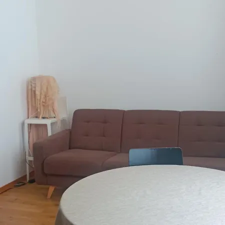 Wierzbiecice 30 Swietna Lokalizacja شقة